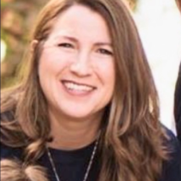 Meet your Posher, Lainey - Picture 1 of 1